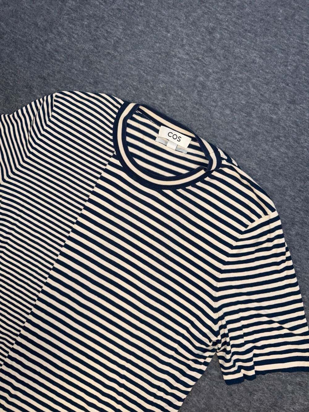 COS Striped Cotton-Linen Regular Fit T-Shirt Navy Cream Size S